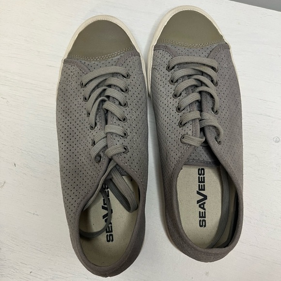 SeaVees Army Issue Low Laser Cut Grey Leather Sneakers Sz 8.5 - Picture 2 of 9